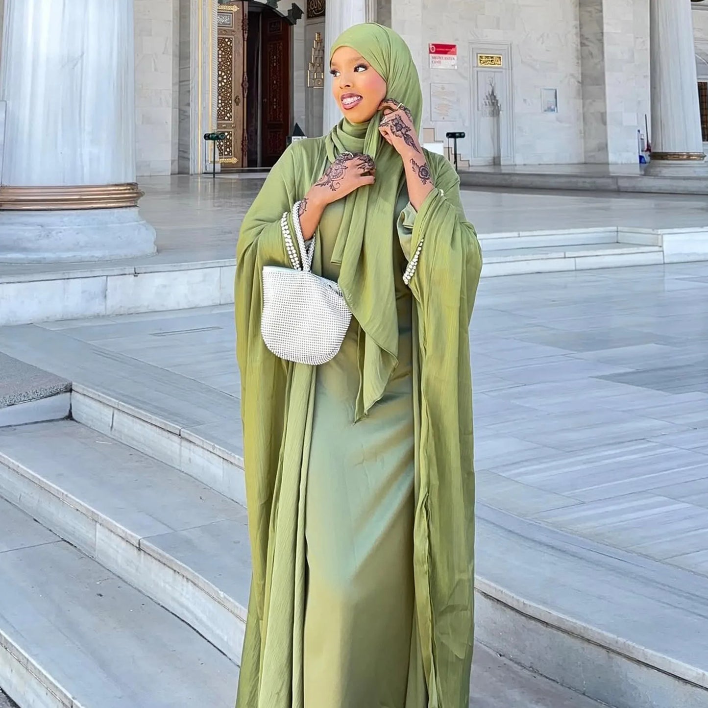 2025 New Abaya Set Shinny Dubai Abaya Cardigan Inner Dress Hijab 3pcs Set Islamic Clothing Women Abaya Muslim Dress.