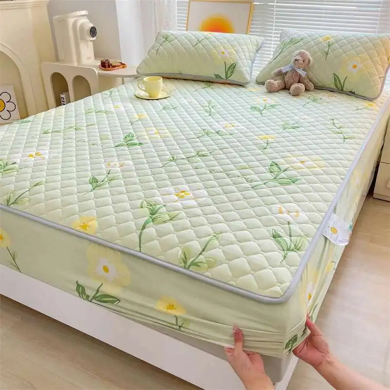 Quilted Mattress Cover 150x200cm - Thick Skin-Friendly Fitted Sheet, 매트리스커버 Breathable Bed Covers (Pillowcase Sold Separately)