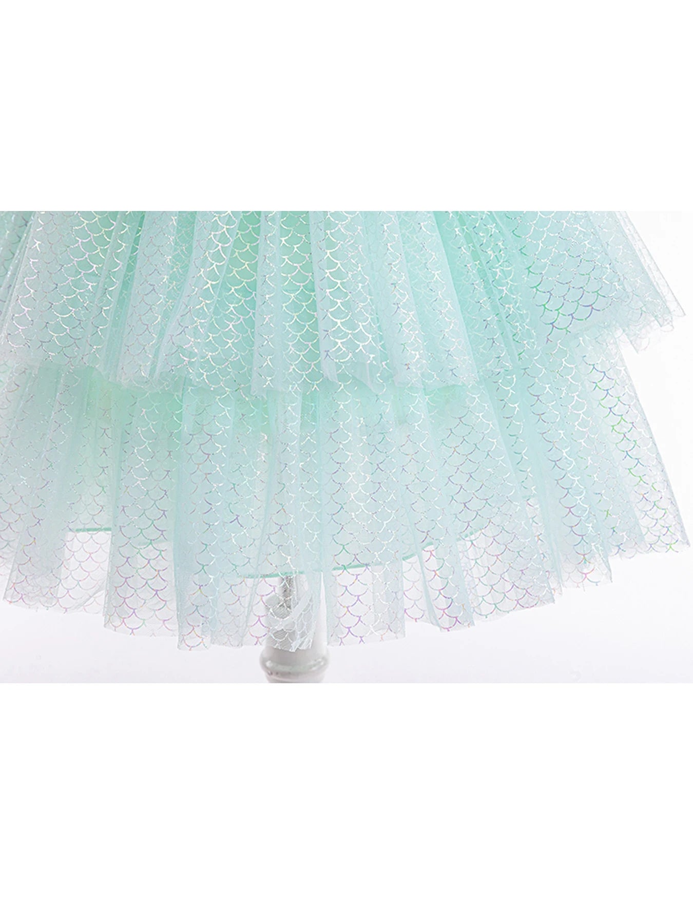 Mädchen elegante Regenbogen Prinzessin Kleid mit Bowknot Flatter Trim Mesh Kleid Tutu Kleid für Party, Performance Tutu Kleid.