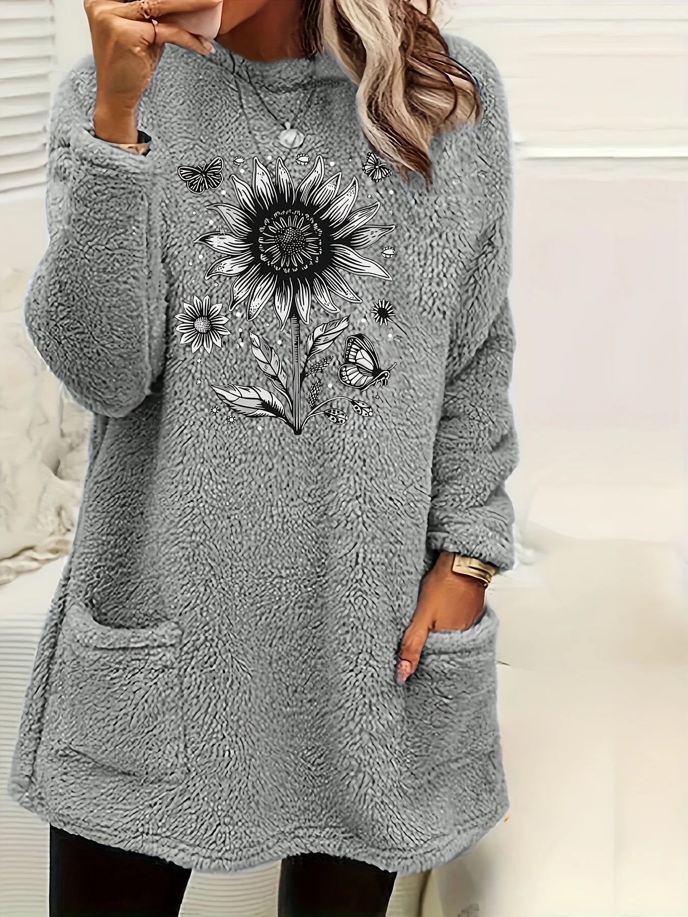 Plus Size Damen Fleece-Sweatshirt mit Schmetterlings- und Sonnenblumenmuster, Rundhalsausschnitt, warmer Pullover, lässige Winter-Langarmpullover.