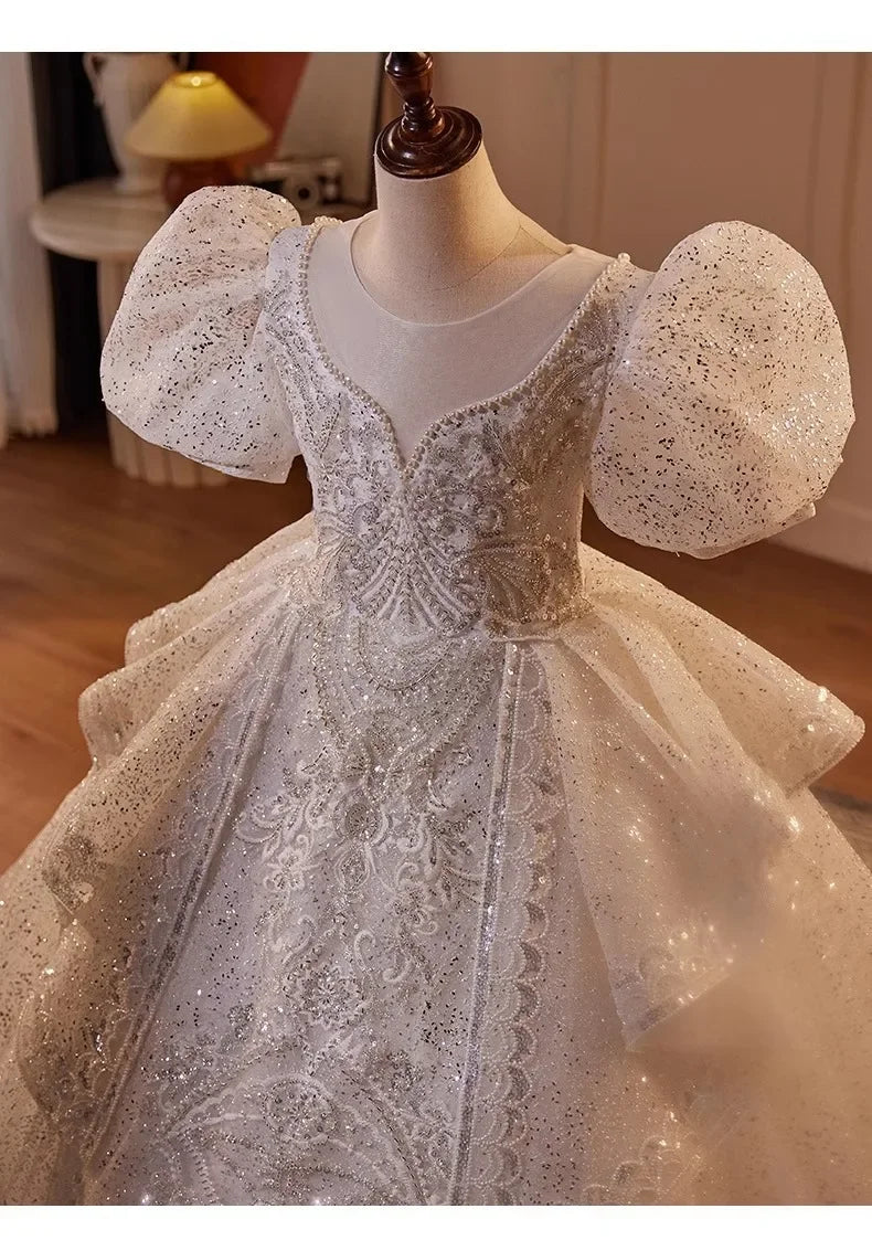 2025 Mädchen Neue Mode Prinzessin Kleid Große Kinder Weiß Klavier Leistung Puffy FormalParty WearParty Tragen Kleid Host Outfit Geburtstag.