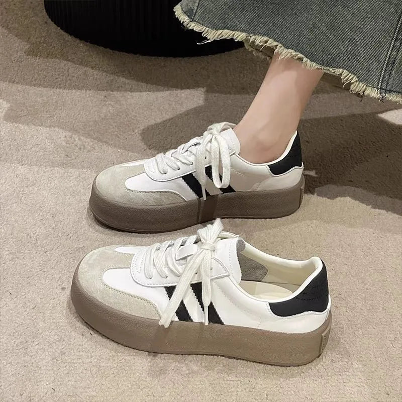 New Design Fashion Casual Shoes Outdoor Lace Up Sneakers for Women Female Comfortable Versatile Sport Shoes Vulcanize Shoes.