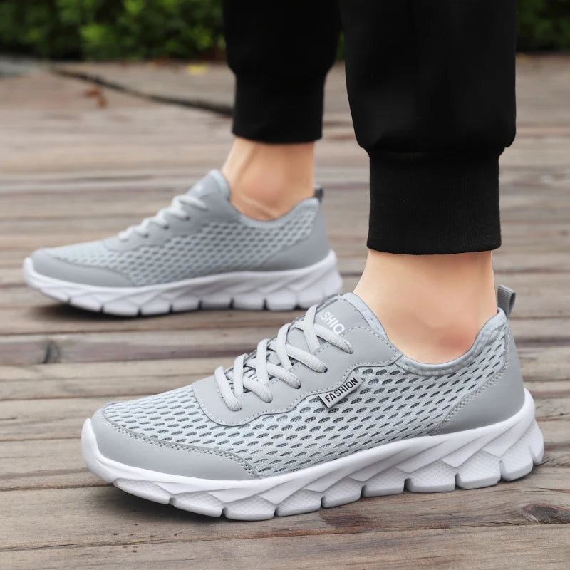 New Running Shoes for Men Comfortable Sports Shoes Lightweight Fashion Summer Plus Size 38-48 Breathable Sneakers for Men.