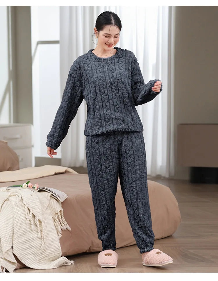 Korallen Samt Neue Warme Pyjamas Homewear Anzug Japanische und Koreanische frauen Herbst und Winter Verdickte Lose Pyjamas Homewear Anzug.