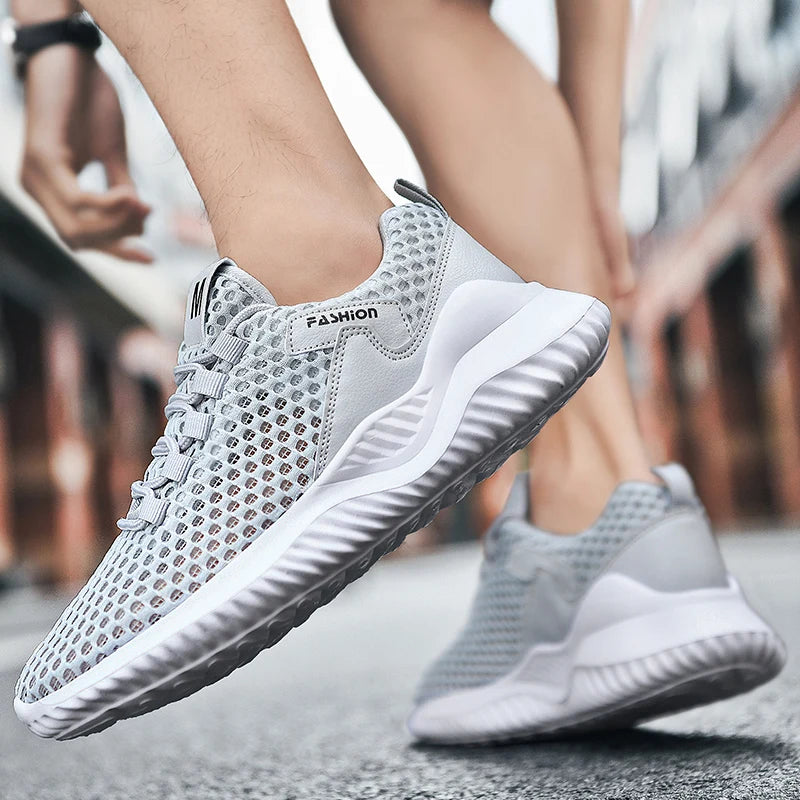 Sommer Tennis Casual Mesh Schuhe Atmungsaktive Hohl training fitness Plattform Weichen Boden Läuft Leichte Vulkanisierte Schuhe.