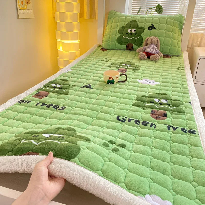 2024 Winter Milk Velvet Bedspread King Size Bed Cover Quilted Mattress Pad Washable Mattress Protector Bed Linen Queen Bedsheet.