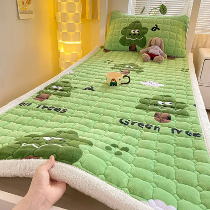 2024 Winter Milk Velvet Bedspread King Size Bed Cover Quilted Mattress Pad Washable Mattress Protector Bed Linen Queen Bedsheet.