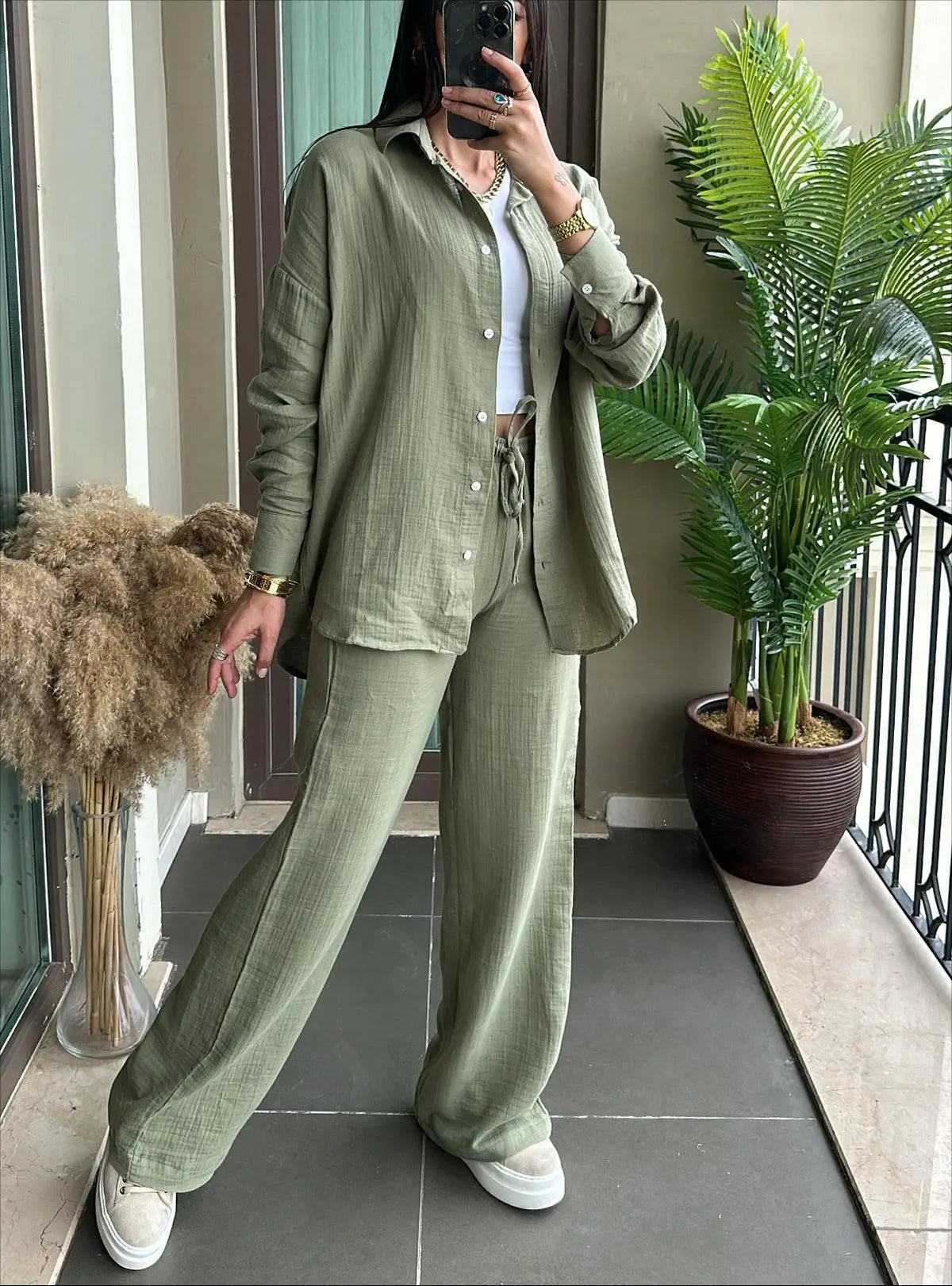 Casual Loose Shirt And Pants Two Piece Sets Women Fashion Solid Long Sleeve Shirts Outfits Autumn Winter Wide Leg Pants Sets.