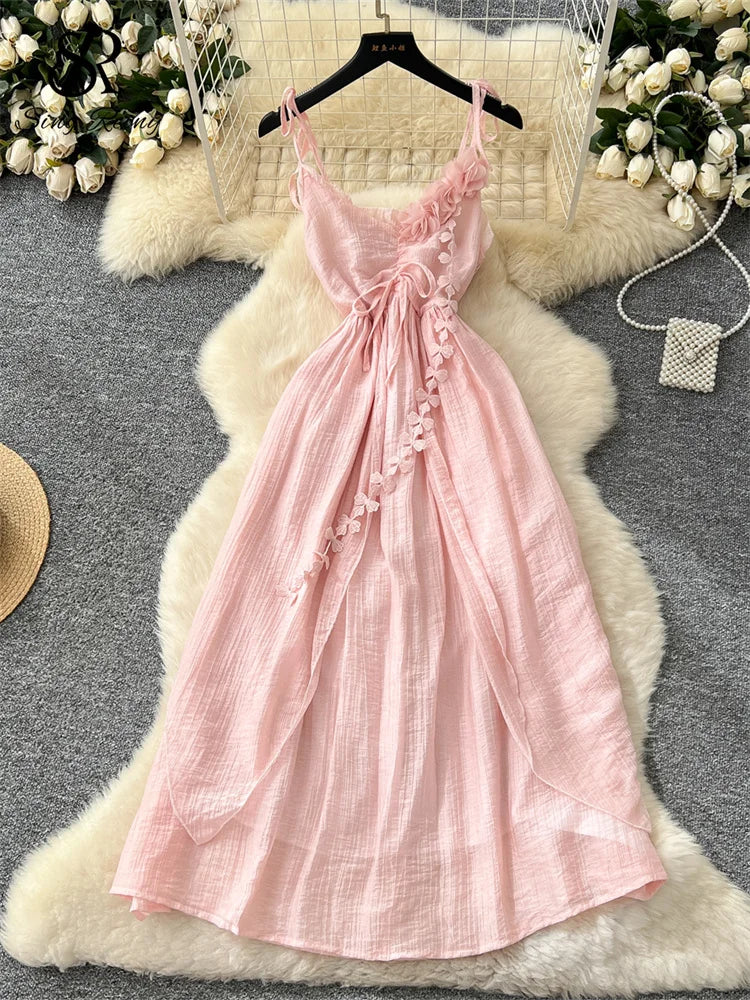 SINGREINY 2025, süßes Sommerkleid für Damen, Spaghettiträger, plissiert, 3D-Blumenmuster, schickes Sommerkleid, Fairycore, unregelmäßiges Kleid