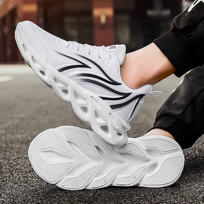 Men's Flame Printed Sneakers Flying Weave Sports Shoes Comfortable Running Shoes Outdoor Men Athletic Shoes.
