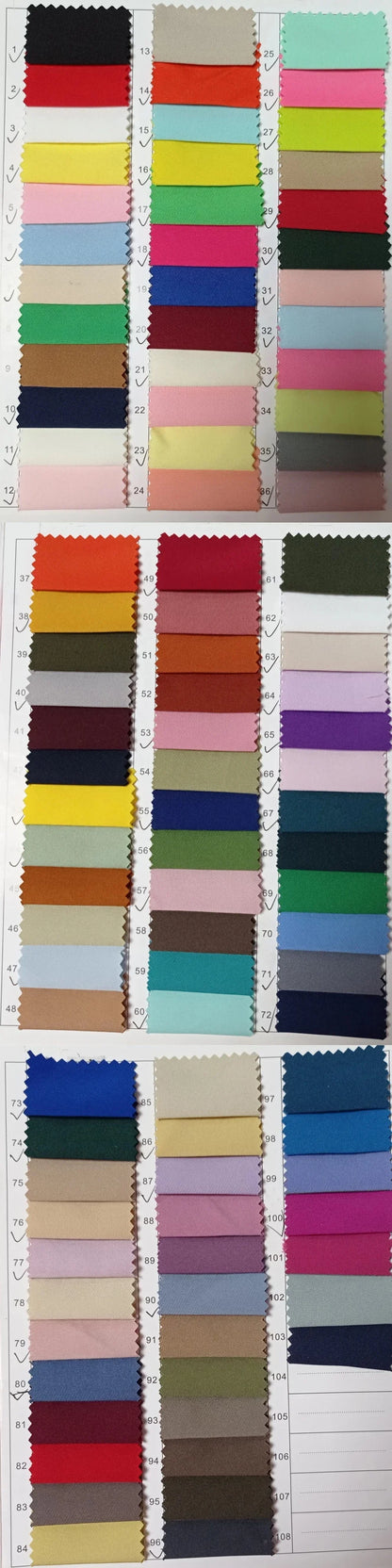 Maßgeschneiderte, moderne, komplizierte Jersey-Kleider mit Rüschen und Strasssteinen, geradem, hohem Kragen, lange Kleider, maßgeschneiderte Anlasskleider, klassisch.