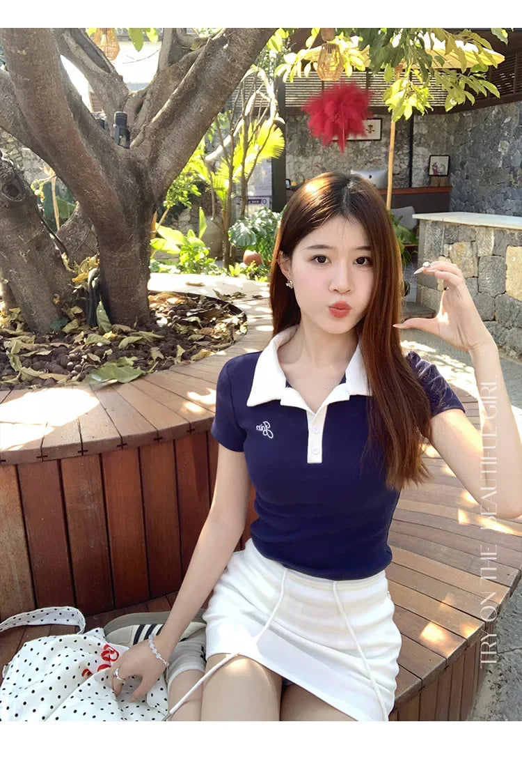 Women's Slim Fit Short Sleeve Polo Shirt Summer New Color Collision Design Red T-Shirt Top Fashionable Casual Business Wear.