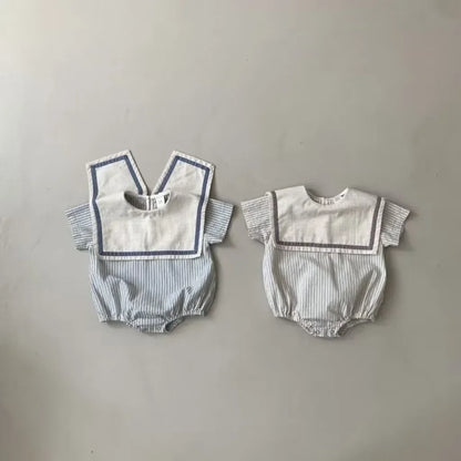 6754 koreanische Neugeborenen Kleidung Sommer neue Marine Revers vertikale Streifen Jungen einteilige Kleidung lässige Mädchen Kletter kleidung.