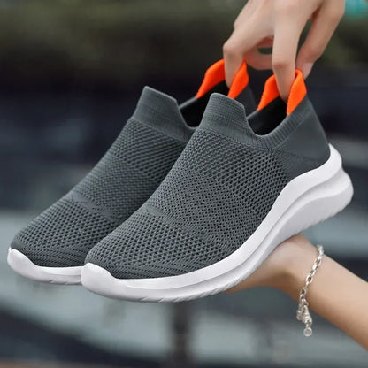Men Sneakers Unisex Casual Shoes Soft Sole Slip-On Vulcanized Shoe Lightweight Loafers Plus Size Walking Men Shoes Tenis Hombres