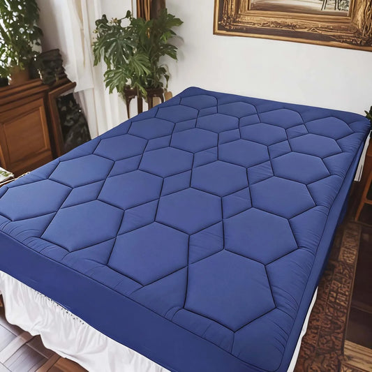 Cooling Quilted Fitted Mattress Pad Soft Noiseless Skin-friendly Bedspread Machine Washable Comfort  Mattress Protective Cover.