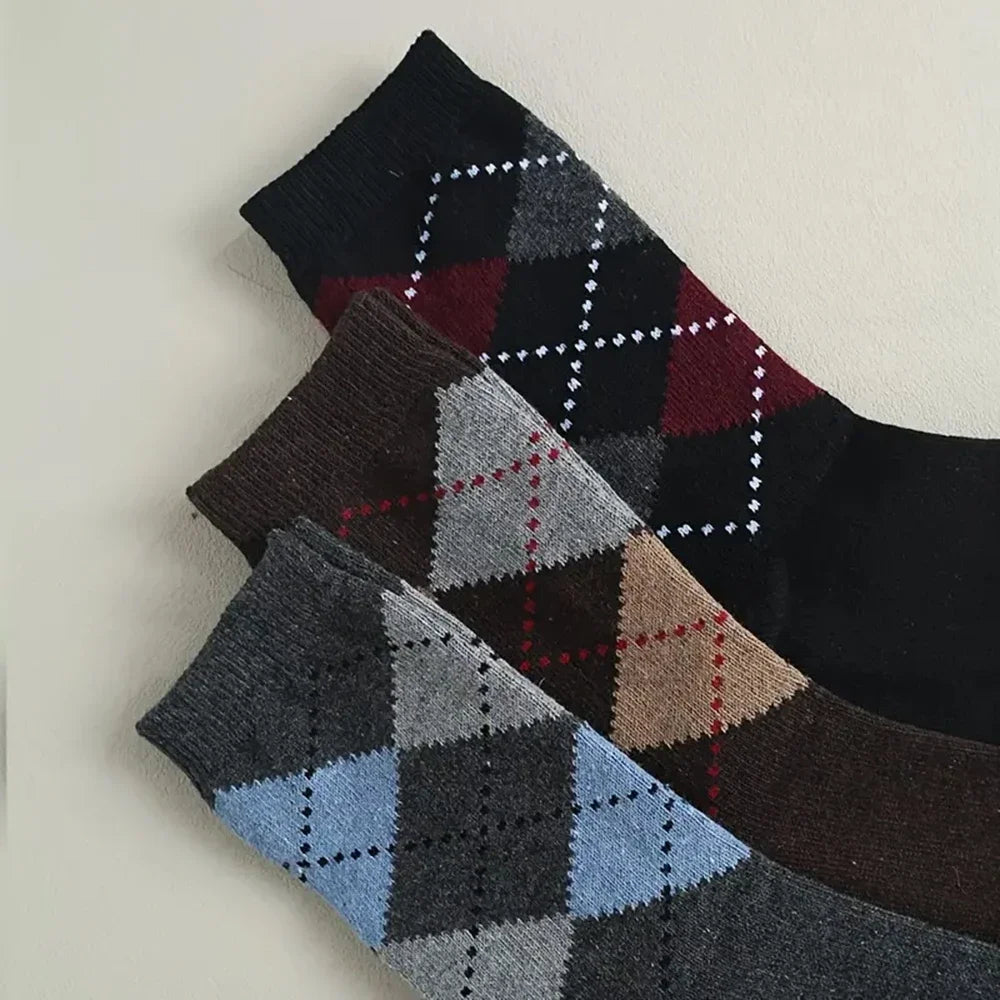 5 Pairs Men's Splicing Diamond Patterns Wool Socks Warm Winter Mid Length Socks Thickening Soft Cold-resistant Men Boots Socks.