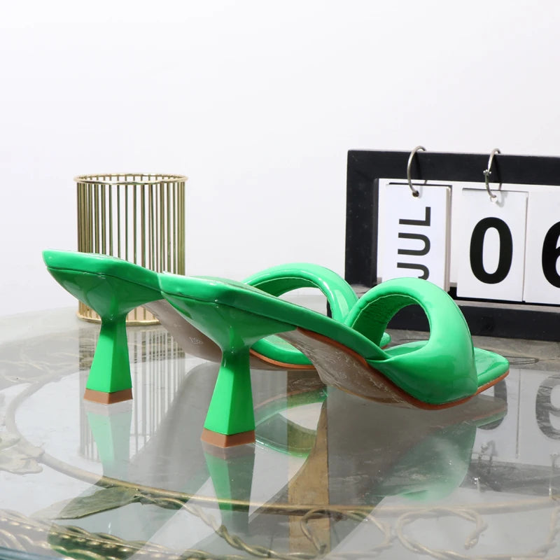 High heeled slippers 2025 Summer wear open-toed Women's sandals with thin heels 7CM Sexy red high heels Banquet shoes.