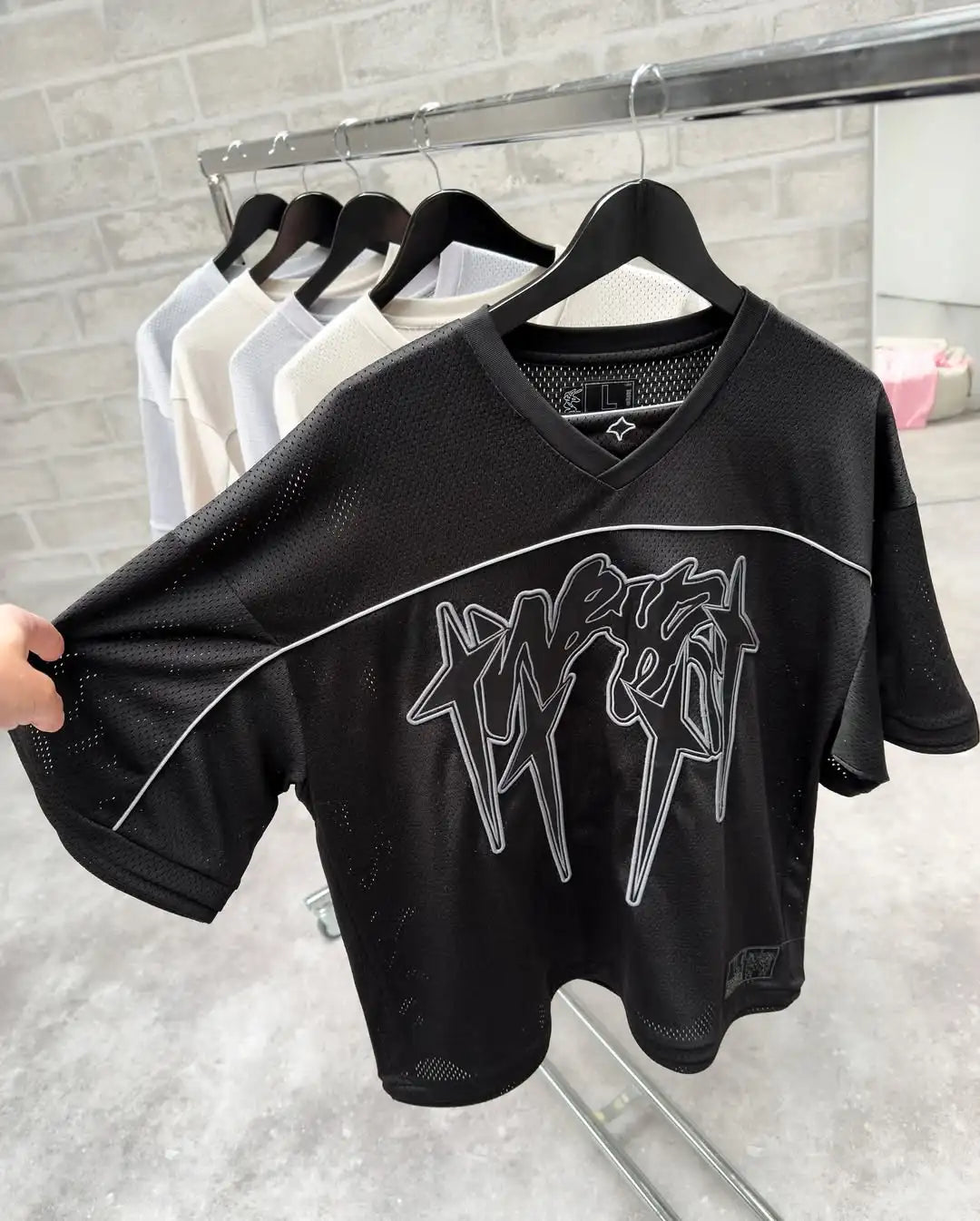 American fashion trend Gothic letter embroidery pattern oversized T-shirt men's retro loose fitting pullover short sleeved shirt.