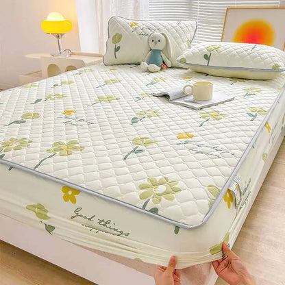 Quilted Mattress Cover 150x200cm - Thick Skin-Friendly Fitted Sheet, 매트리스커버 Breathable Bed Covers (Pillowcase Sold Separately)