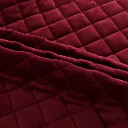 European Luxury Quilted Bed Skirt Winter Warm Thicken Velvet Bedspread King Good Hand Feeling Bed Skirt Not Included Pillowcase.