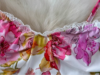 Damenbekleidung, Sommermode, neue Mode, bedruckt, schlank, sexy, rückenfrei, Sling-Kleid