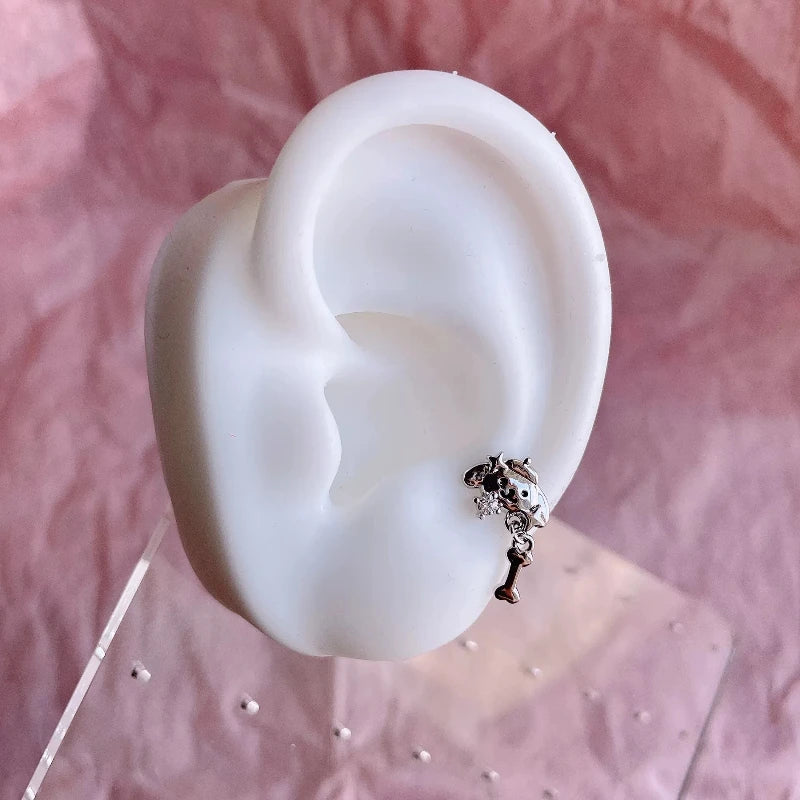1 Pcs Sliver Dog Bone Claw 316L Stainless Steel Ear Bone Nail Korean Style Fashion Cartilage Earrings For Women Jewelry.