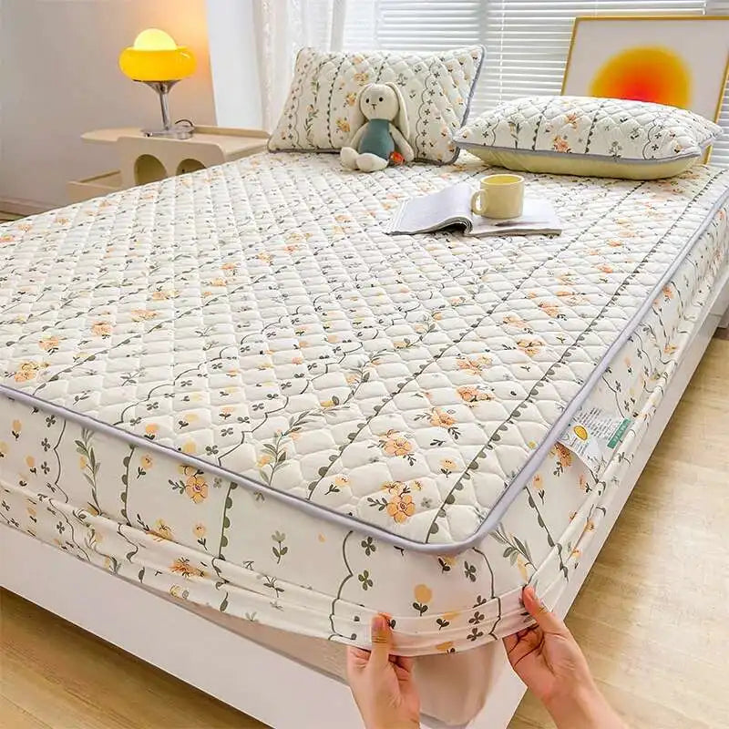 Quilted Mattress Cover 150x200cm - Thick Skin-Friendly Fitted Sheet, 매트리스커버 Breathable Bed Covers (Pillowcase Sold Separately)
