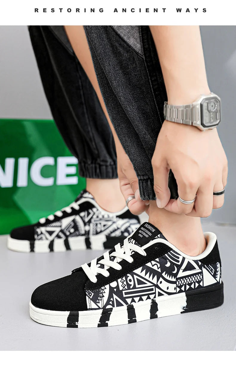 High quality Red Vulcanized Shoes For Men Unisex Casual Sneakers 46 Size Fashion Graffiti Flat Sneakers Men Skateboard Shoes