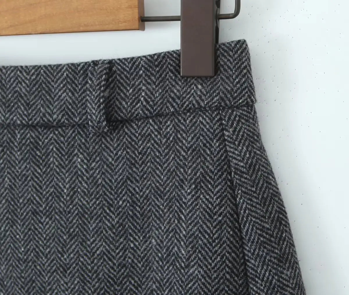 YENKYE Women Vintage High Waist Woolen A-line Mini Skirt Elegant Lady Office Wear Autumn Winter Skirts.