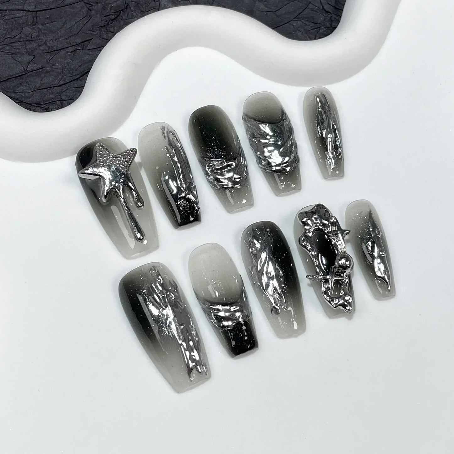 10Pcs Black Handmade Press On Nails Coffin Fake Nails Full Cover Gradient Metal Contrast Artificial Manicure Wearable Nail Tips.