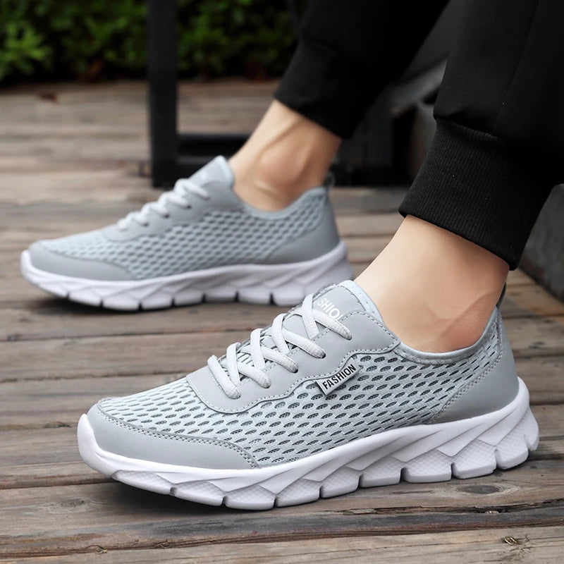 New Running Shoes for Men Comfortable Sports Shoes Lightweight Fashion Summer Plus Size 38-48 Breathable Sneakers for Men.