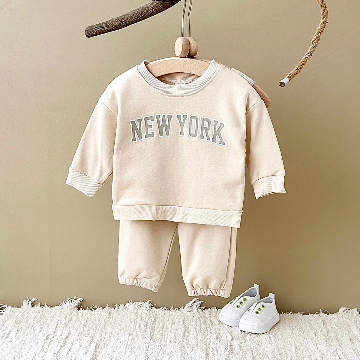 Infant Baby Set Frühling Herbst Brief New York Drucken Neugeborenen Top + Unten Baumwolle Sport kinder Mode Neue Baby Kleidung 0-3Y.
