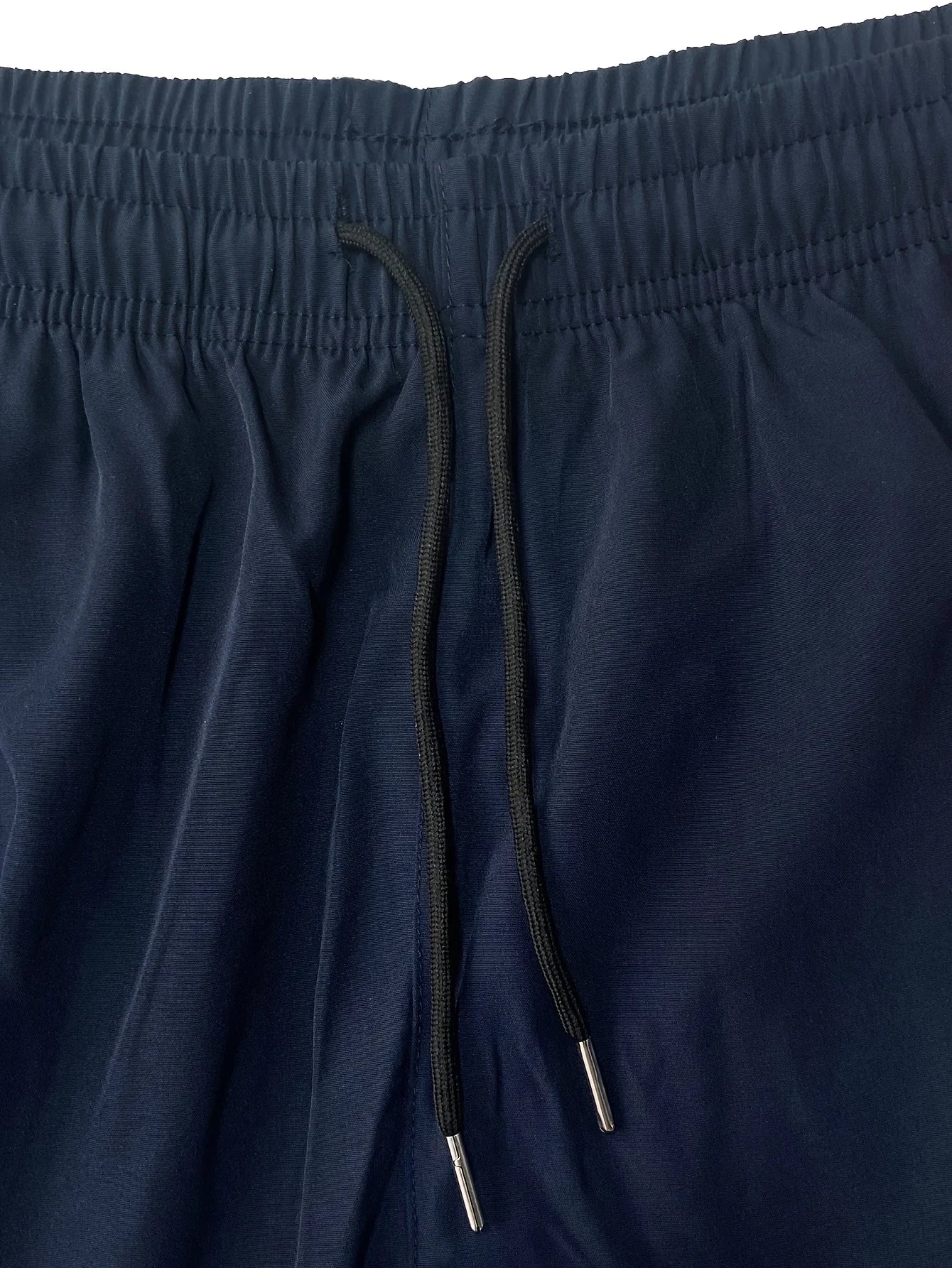 Outdoor-Arbeitshose für Herren – strapazierfähiges Polyester, mehrere Taschen, elastischer Bund mit Schlaufen, leicht und atmungsaktiv.