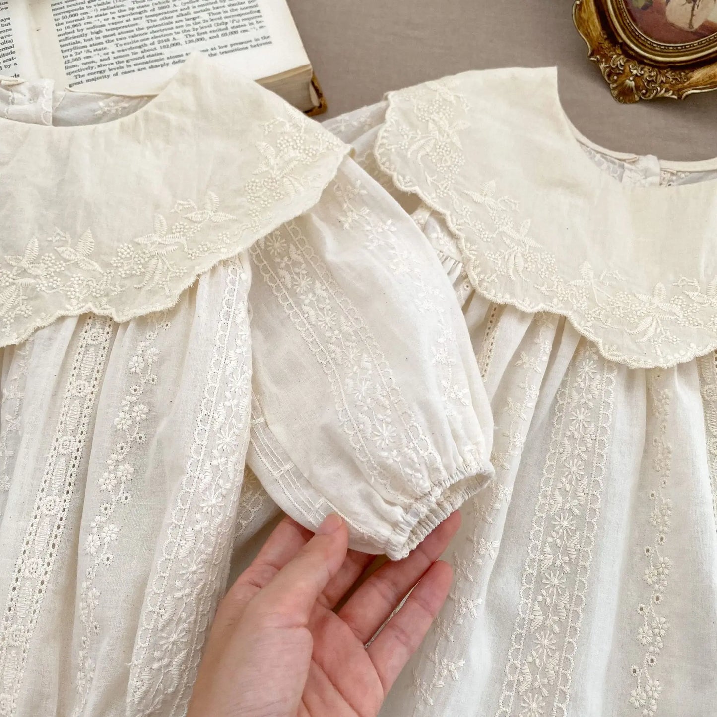 Frühling Baby Body Schwestern Kleid Blume Stickerei Kleid für Kleinkind Mädchen Kleinkind Outfit.