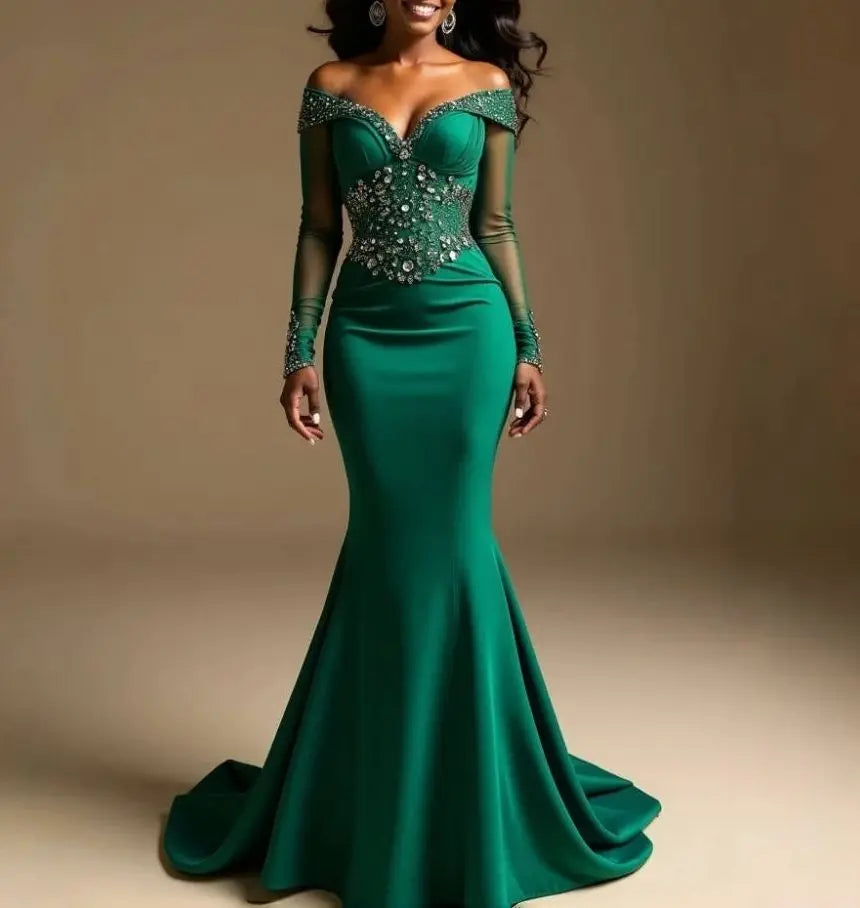 Smaragdgrünes Satin-Meerjungfrau-Abendkleid mit Kristallperlen, schulterfrei, lange Ärmel, schmales formelles Anlasskleid, maßgeschneiderte Abschlussballkleidung.