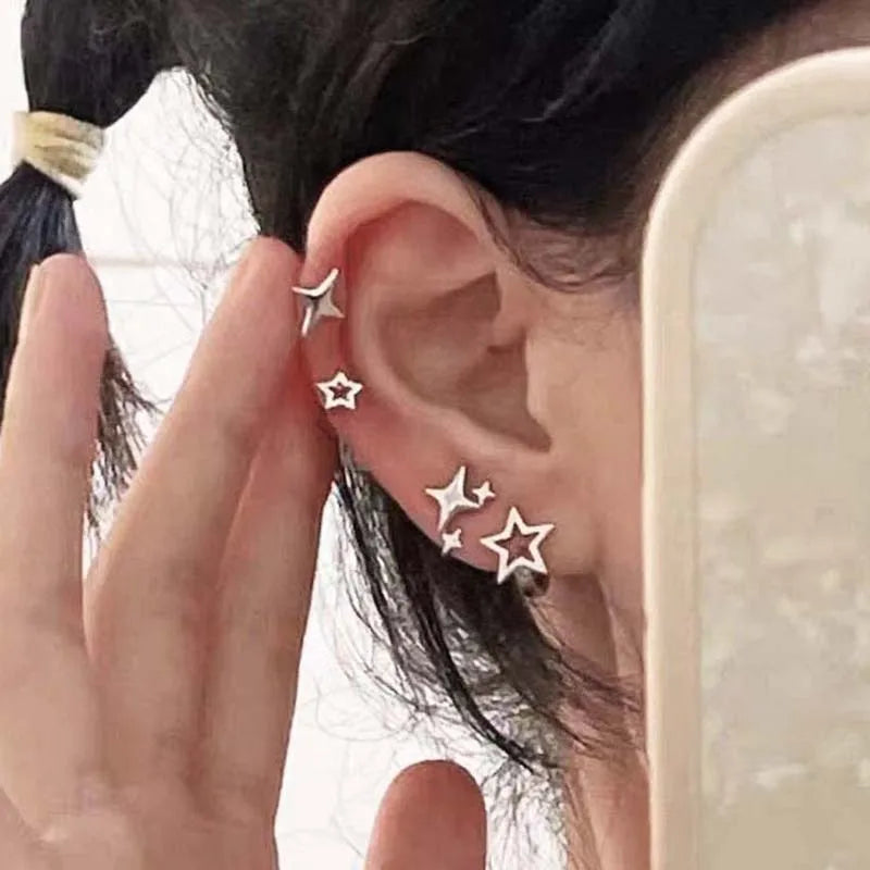 Y2K Style Hollow Pentagonal Stud Earrings for Women Personalize Star Asterism Round Ear Buckle Metal Accessories Fashion Jewelry.