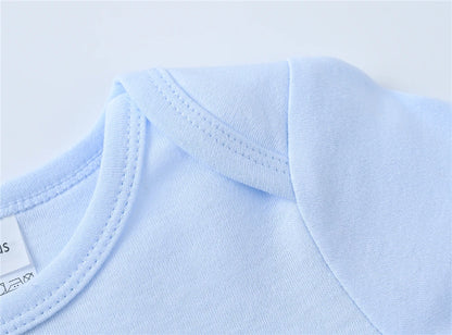 2025 Sommer Unisex Baby Body 0-24 Monate Kurzarm 100 % Baumwolle Weiß Schwarz Grau Design Säuglingskleidung