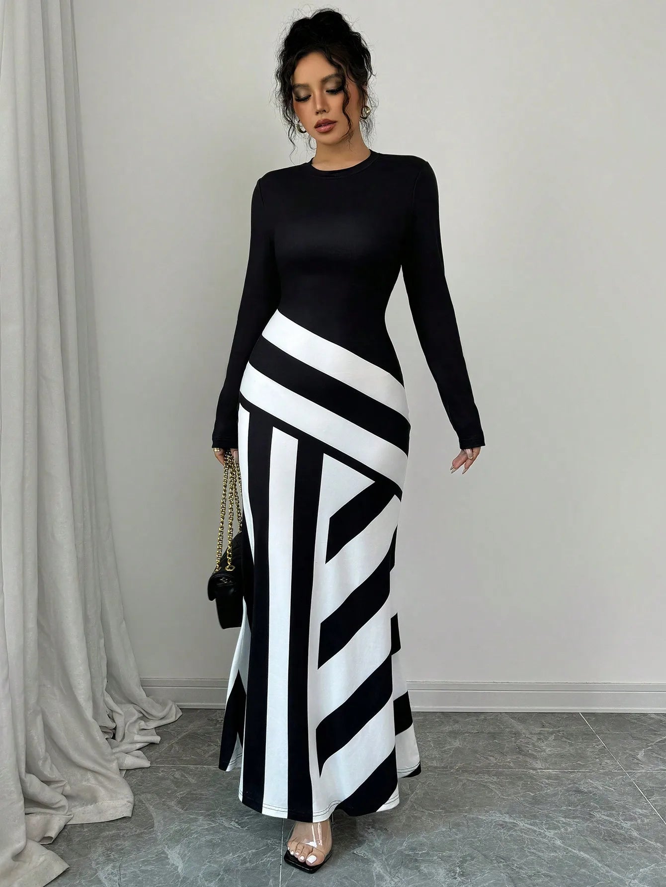Sexy frauen Maxi Kleider Neue Herbst Streetwear Fashion Schwarz Weiß Patchwork Beiläufige Dünnes Kleid Elegante Gestrickte Kleider Kleidung.
