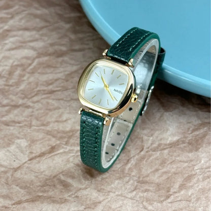 Hot Sale Women Watch Simple Small Dial Quartz Watches Luxury Ladies Gift Wristwatch Fashion Student Leather Strap Clock Relógio.