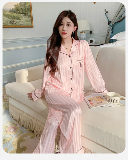 Women's Ice Silk Pajama Set Long Sleeve Long Pants Lightweight Sleepwear for Spring And Autumn Comfortable Homewear Pj Set.