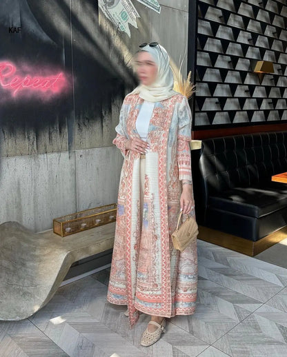 Langer Herbstmantel für Damen, Retro-bedruckt, langärmelig, muslimisches Abaya, Saudi-Mode, faltiger Taillengürtel.