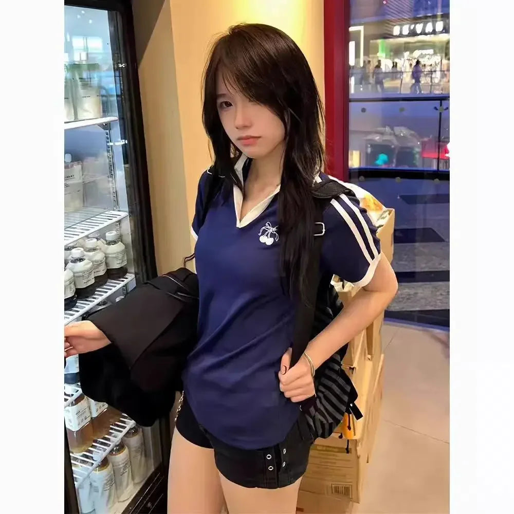 Fashionable Contrast Color Embroidery Polo Neck Short Sleeve Women's T-shirt Slimming Top College Style Spicy Girl Tee.