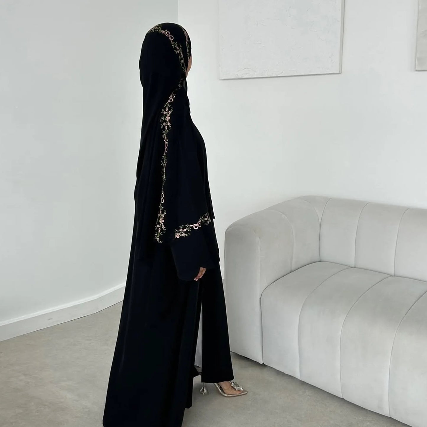 Front Open Abaya with Hijab 2 Piece Set Muslim Embroidery Abayas for Women Dubai Modest Islamic Clothing Kaftan Turkish Dresses.