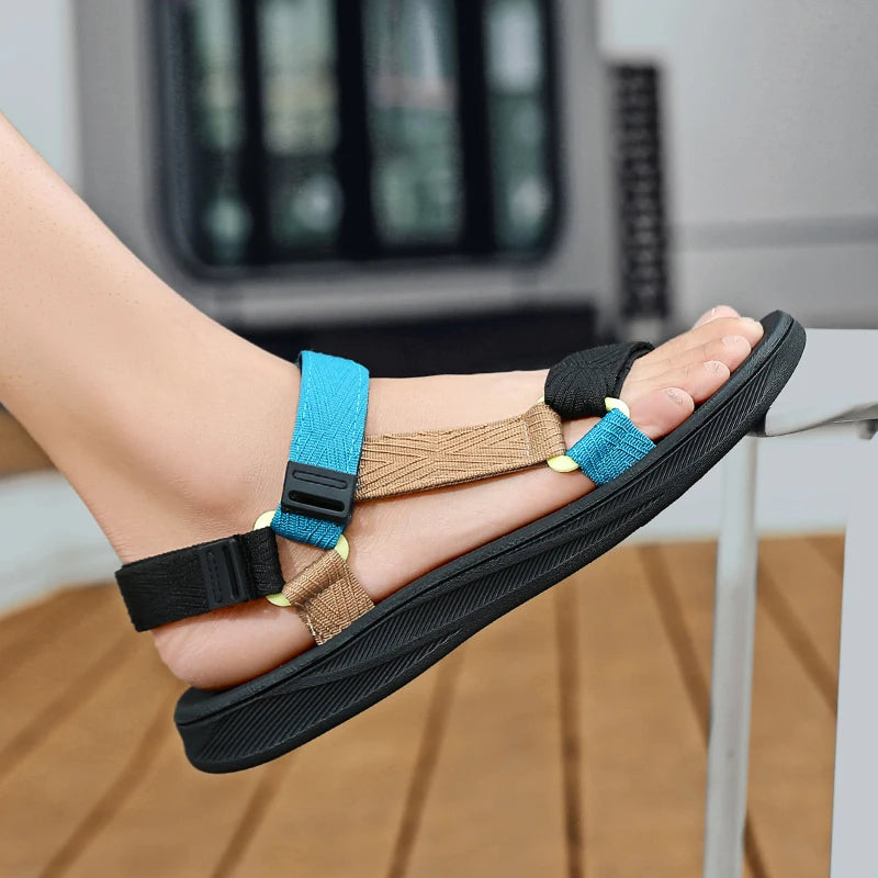 Classic Black Men Sport Sandals Summer Leisure Beach Holiday Sandals Outdoor Antiskid Breathable Flat Sandals Shoes.