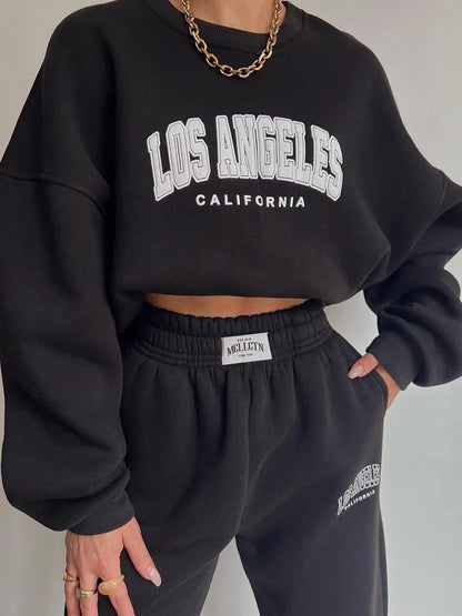 Warm Suit Autumn Winter Women Solid Set Elegant O-neck Pullover Hoodie And Pocket Trousers Two-Piece Set Lady Casual Loose Sets.