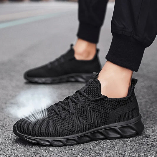 Hot Sale Light Man Running Shoes Comfortable Breathable Men's Sneaker Casual Antiskid and Wear-resistant Jogging Men Sport Shoes.