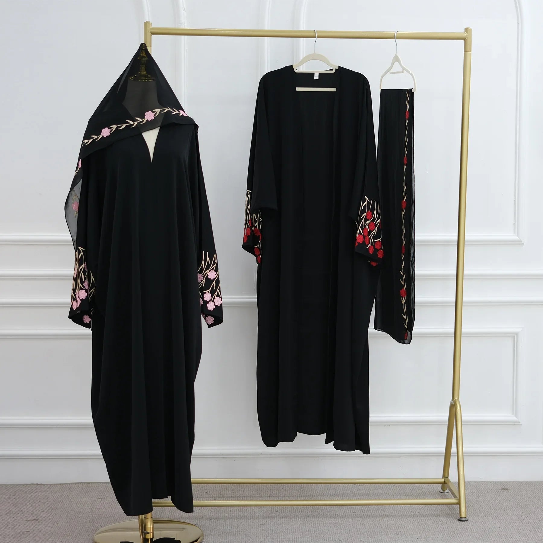 Islamic Clothes Black Flower Embroidery Abayas for Women Dubai Cardigan Muslim Saudi Open Abaya Kimono Luxury Hijab Dress Kaftan.