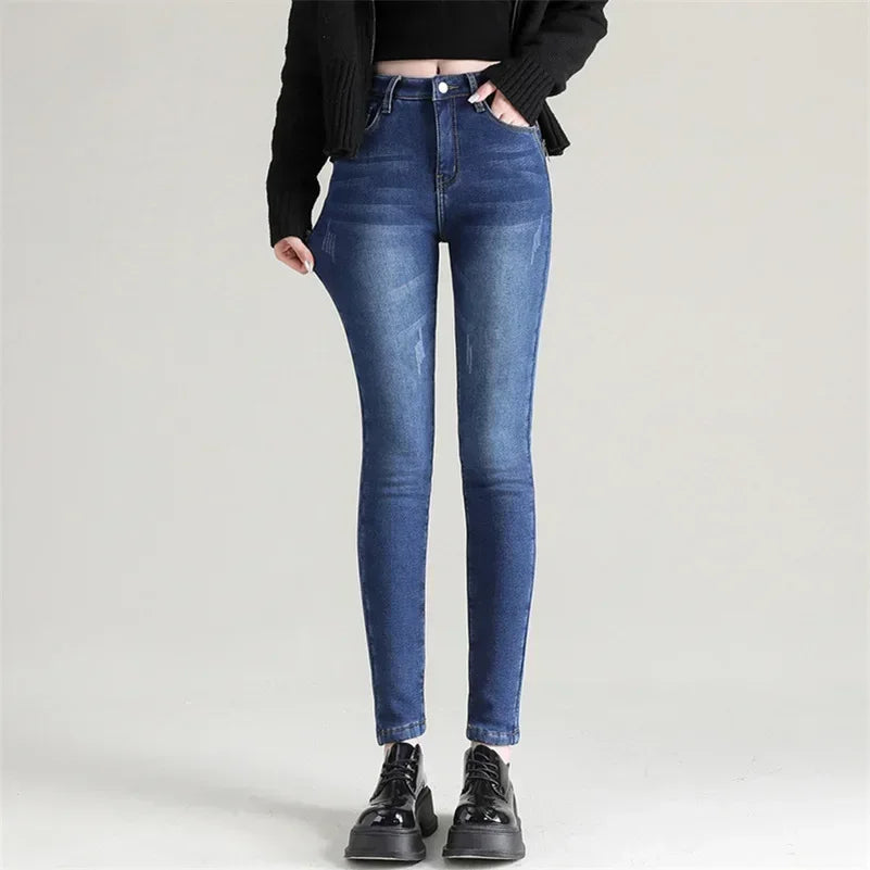 Frauen Thermische Dünne Jeans Mom Winter Warme Plüsch Stretch Jeans Dame Fleece Schnee Denim Hosen Student Bleistift Gerade Bein Hosen