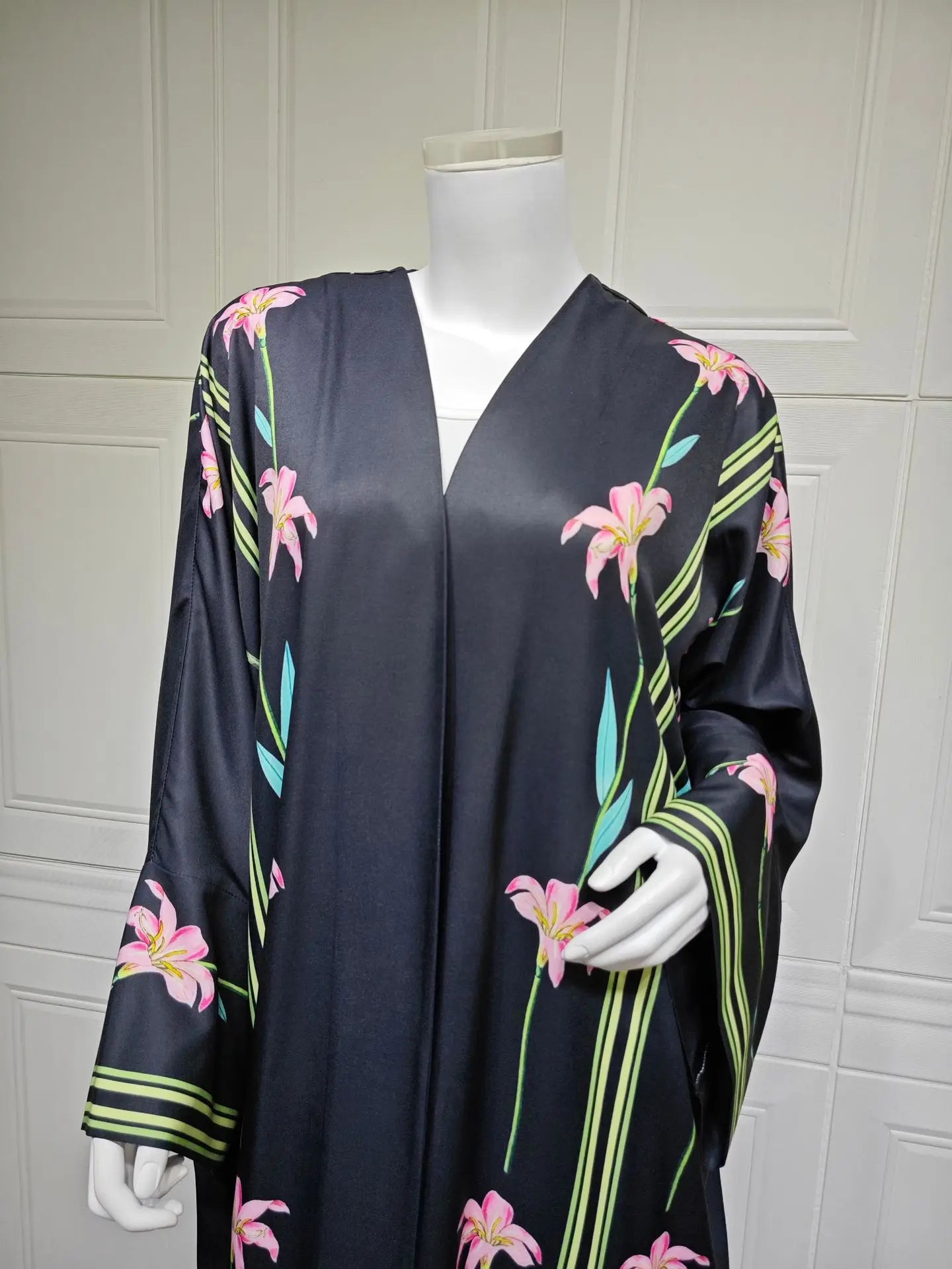 Uni Islamic Clothing Modest Abaya Women Muslim Dress Front Open Printed Abaya 2025 With Hijab Scarf Two Piece Set for Summer.