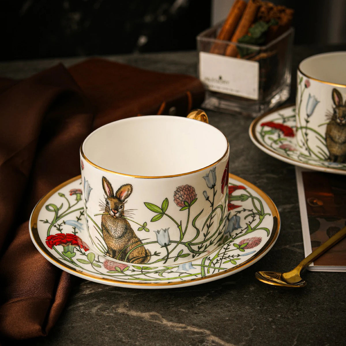 Russian Royal Porcelain Lomonosov Cartoon Rabbit Gold Plated Bone China Coffee Cup and Saucer Gift Box Gift Coffee Cup Set.